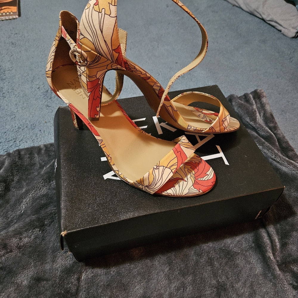 Shoes - Picture 2 of 2